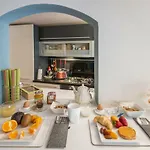 Moscova Luxury 4* Milánó