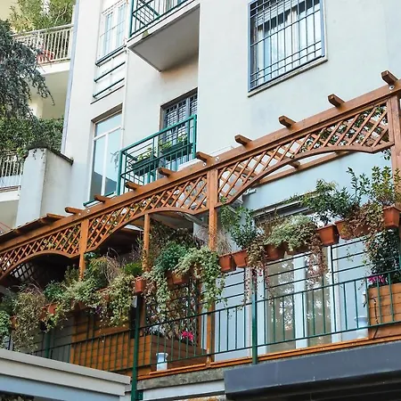 Moscova Luxury לינה וארוחת בוקר 2*